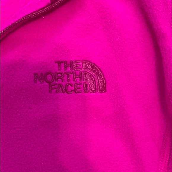 The North Face Women’s pink fleece pullover - Picture 3 of 5